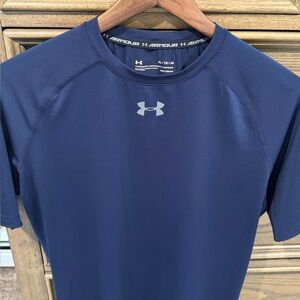 Under Armour Men’s Blue Short Sleeve Compression Shirt. Size XL